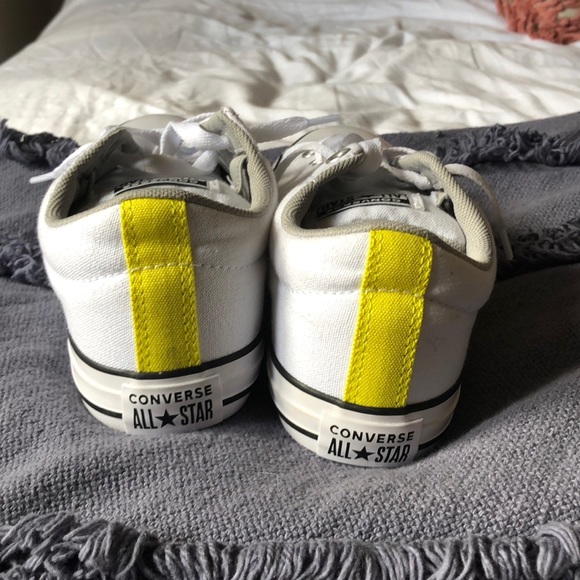 Converse - Picture 2 of 2